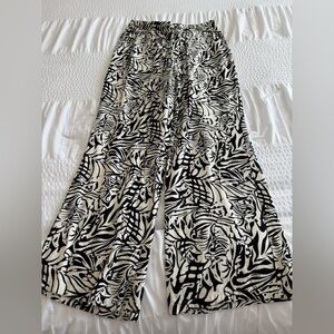 Elegant Black and White Patterned Wide Leg Pants
